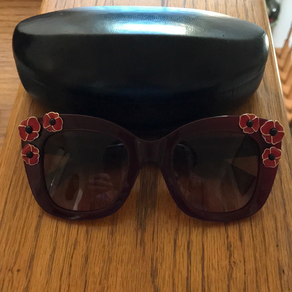 Kate Sade Sun Glasses